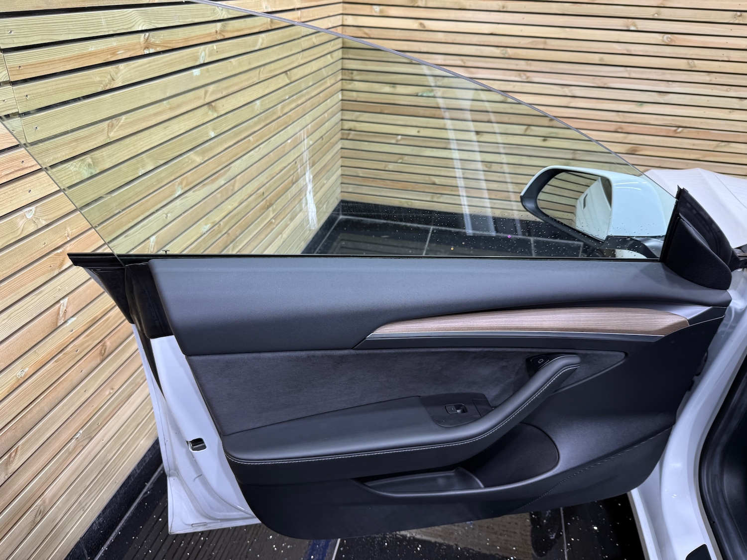 Used Tesla Model 3 2021 for sale - 76341048: Photo 32