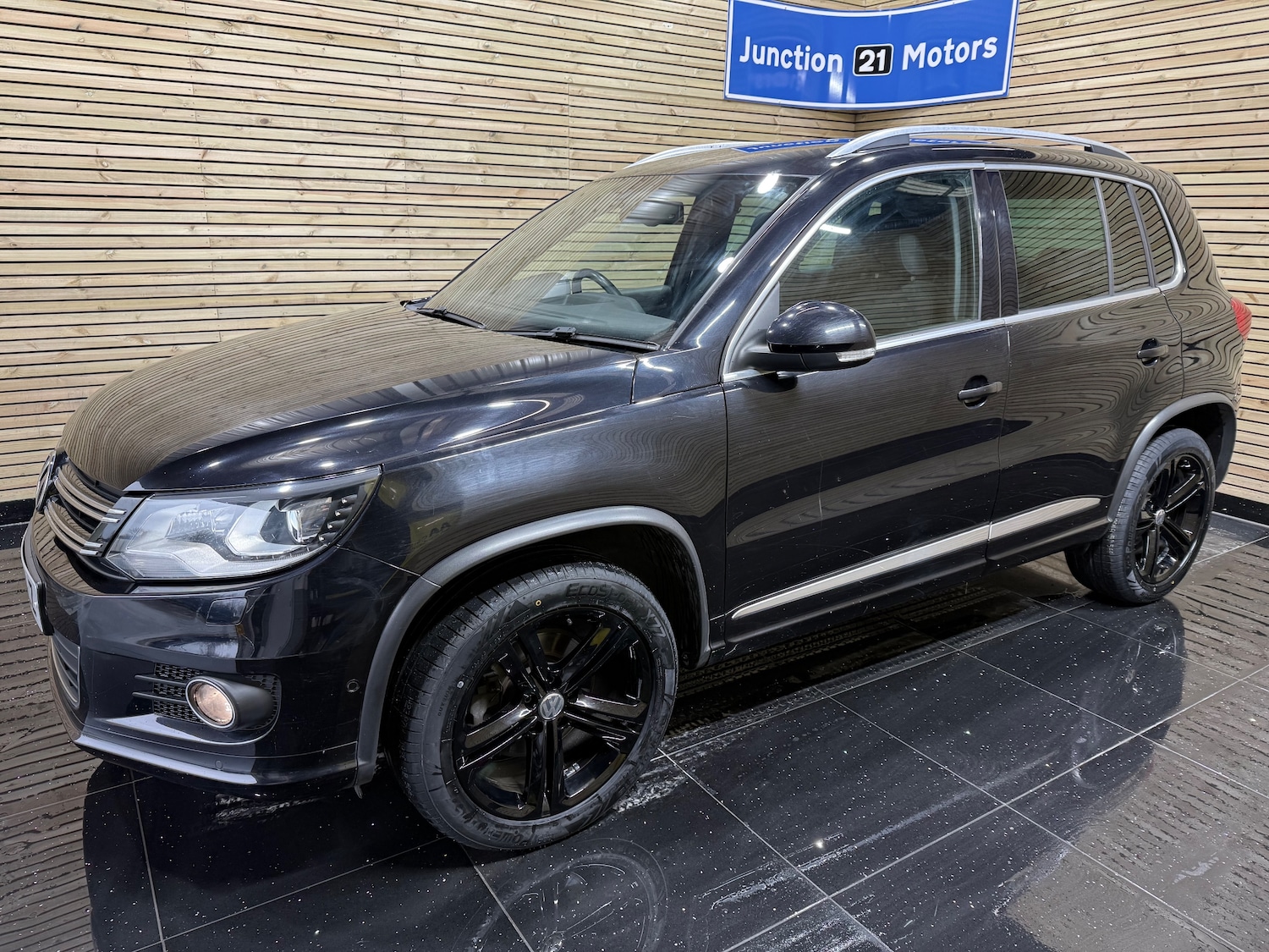 Used Volkswagen Tiguan 2015 for sale - 77256553: Photo 14