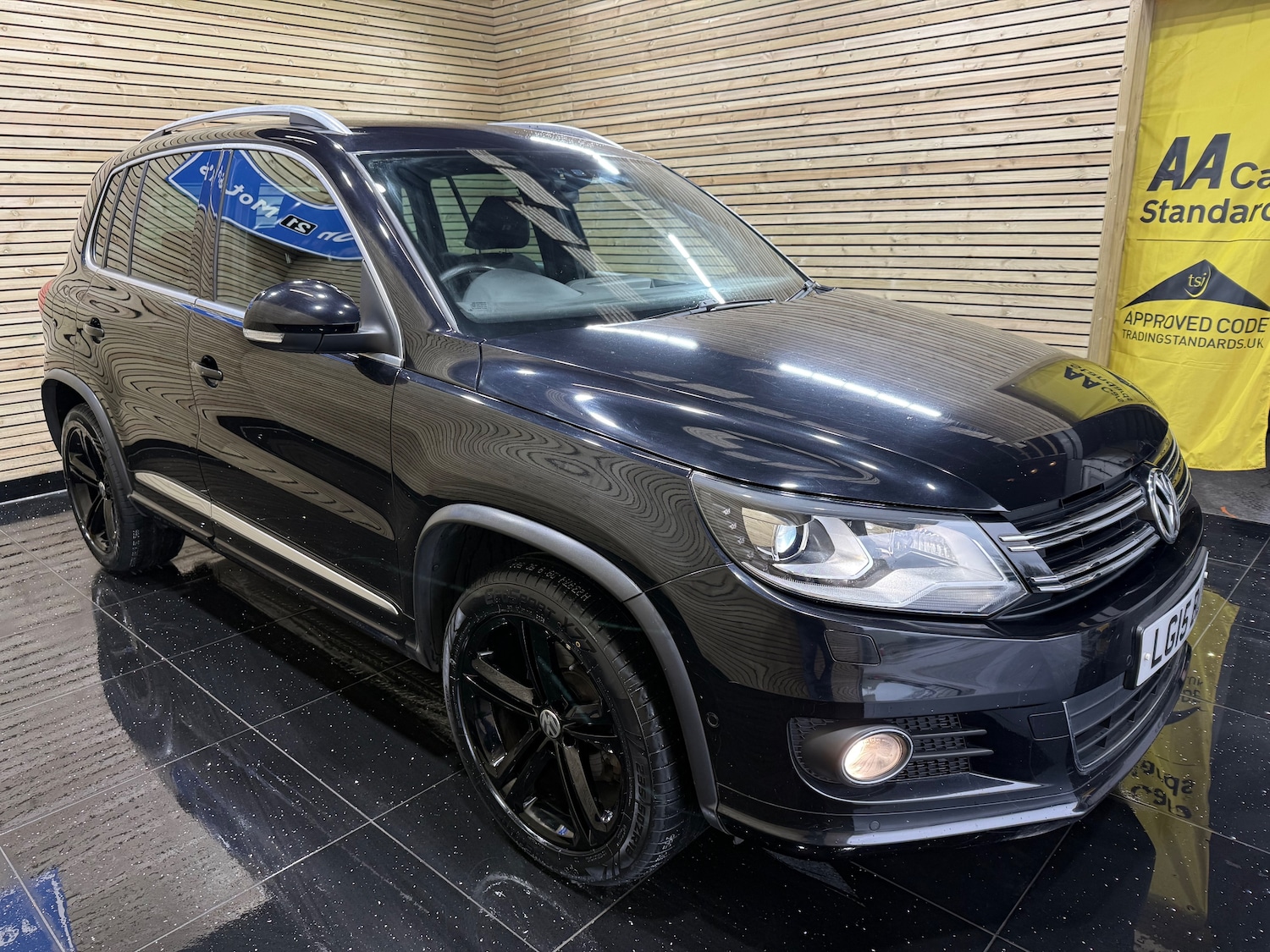 Used Volkswagen Tiguan 2015 for sale - 77256553: Photo 16