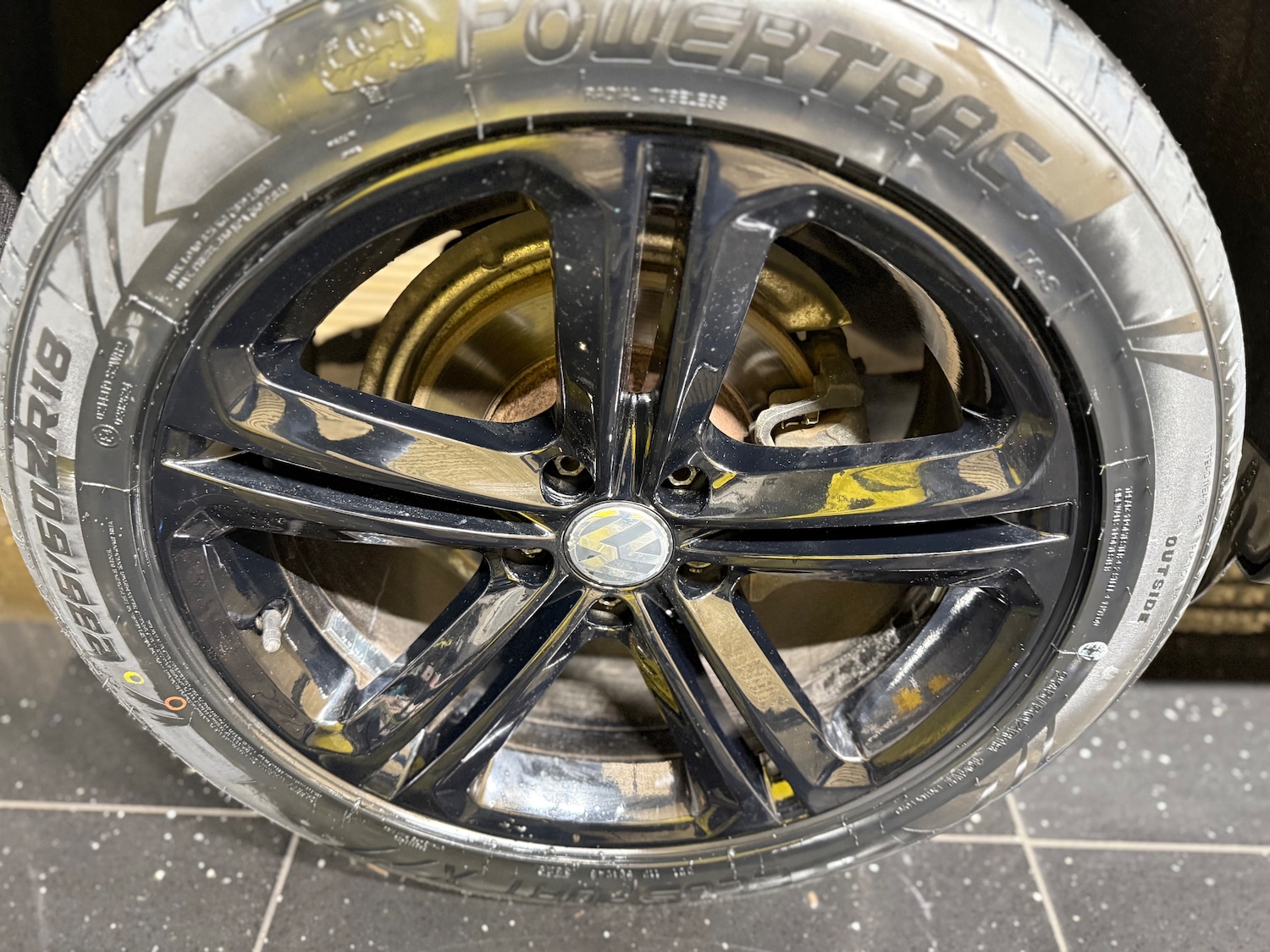 Used Volkswagen Tiguan 2015 for sale - 77256553: Photo 31