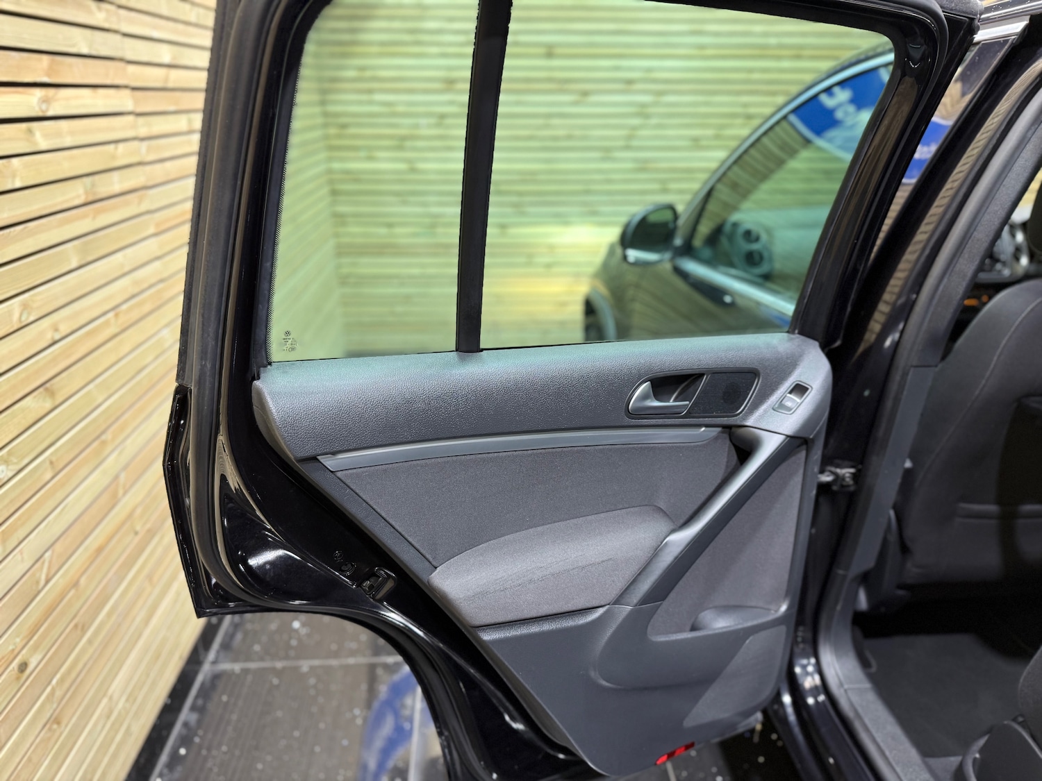 Used Volkswagen Tiguan 2015 for sale - 77256553: Photo 36