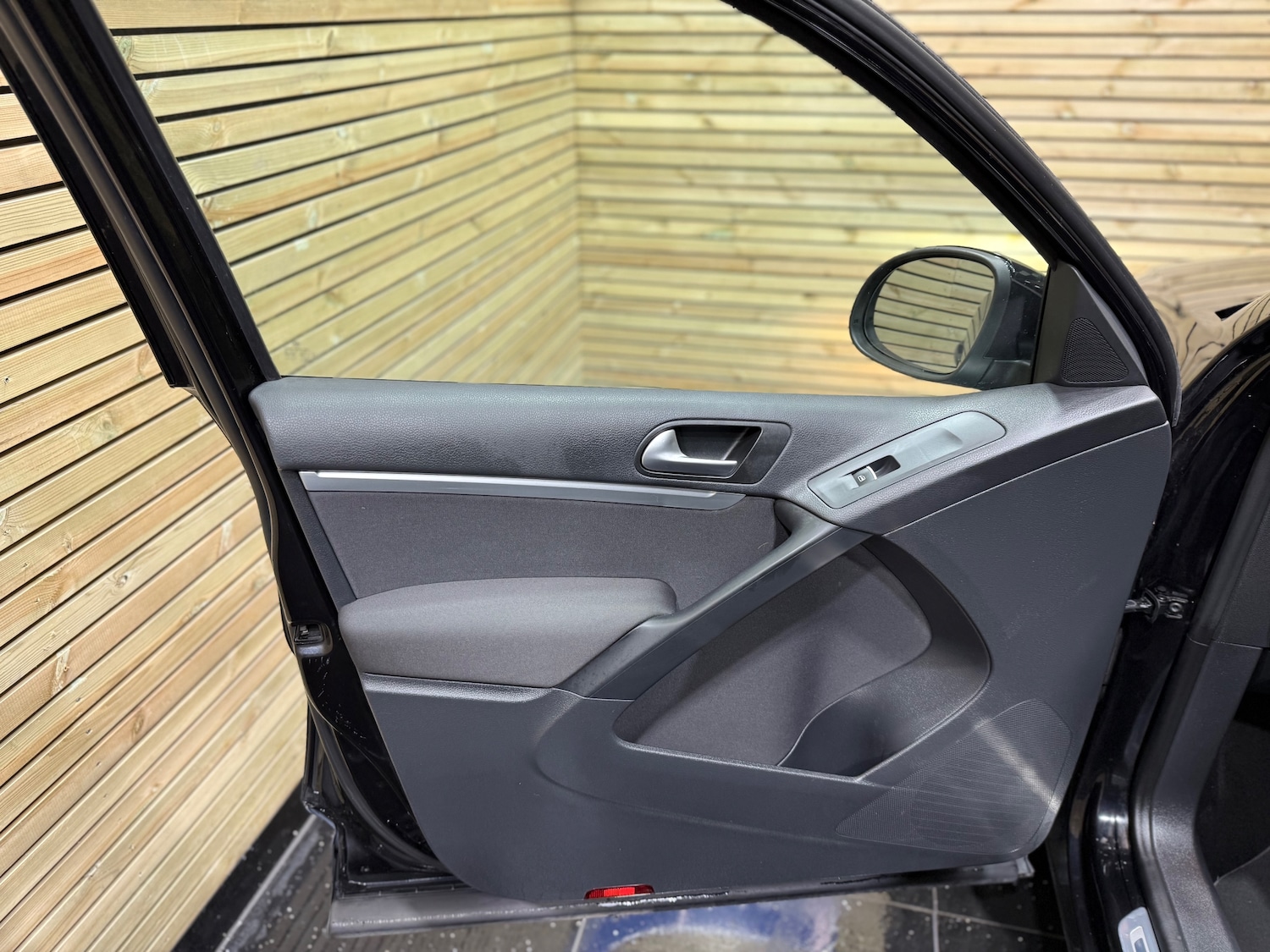 Used Volkswagen Tiguan 2015 for sale - 77256553: Photo 39