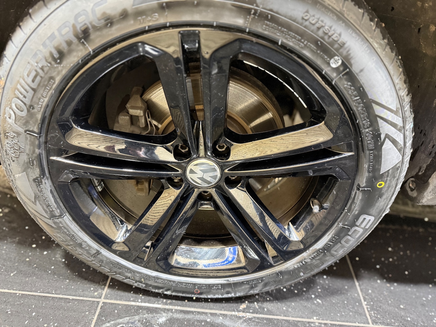 Used Volkswagen Tiguan 2015 for sale - 77256553: Photo 45