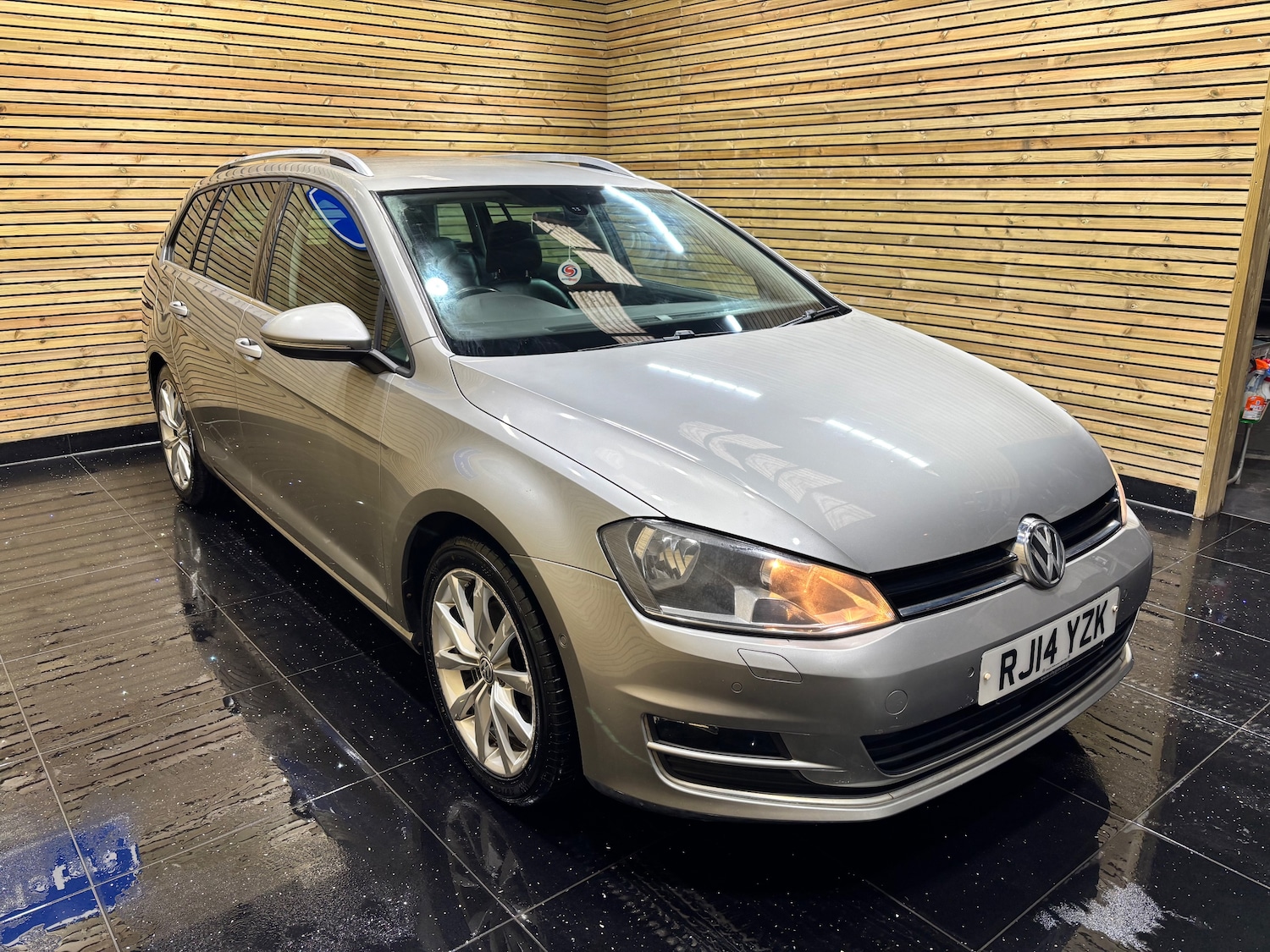 Used Volkswagen Golf 2014 for sale - 76669260: Photo 3