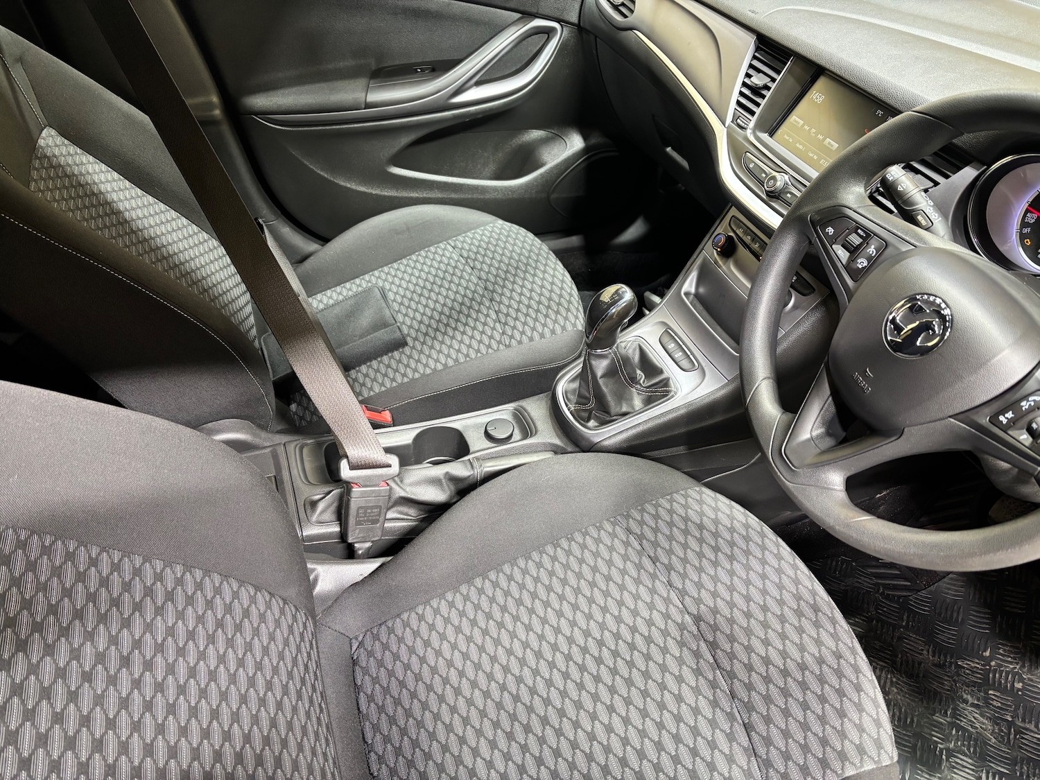 Used Vauxhall Astra 2016 for sale - 76972966: Photo 27