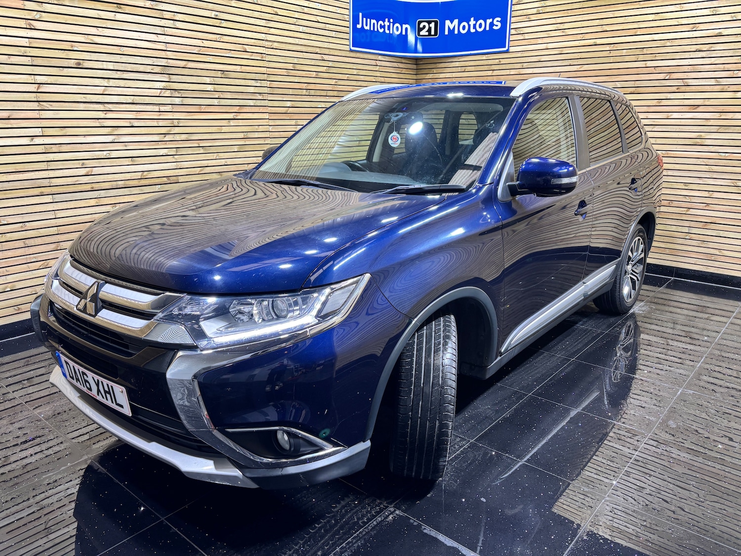 Used Mitsubishi Outlander 2016 for sale - 76177330: Photo 16