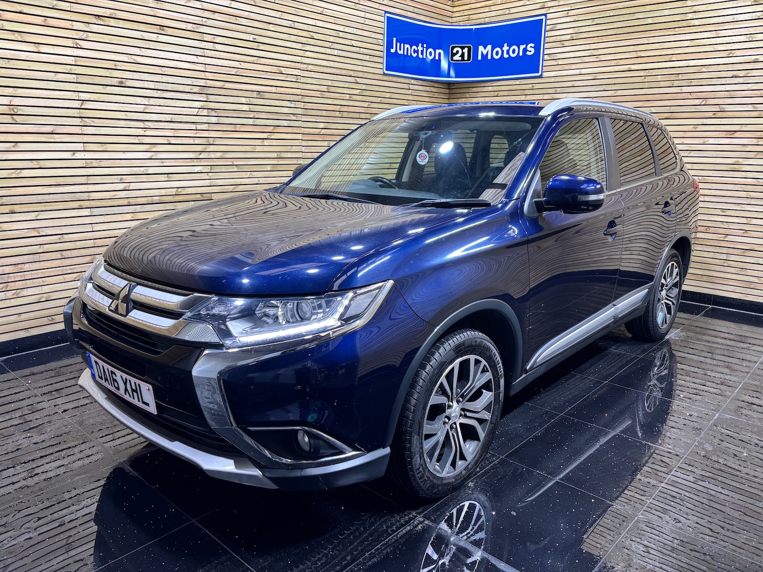 Used Mitsubishi Outlander 2016 for sale - 76177330: Photo 4