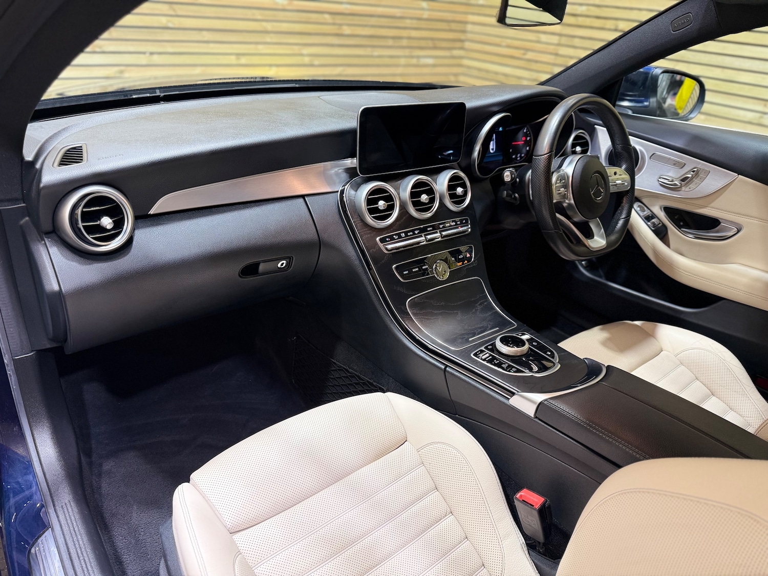 Used Mercedes-Benz C Class 2018 for sale - 77399647: Photo 33