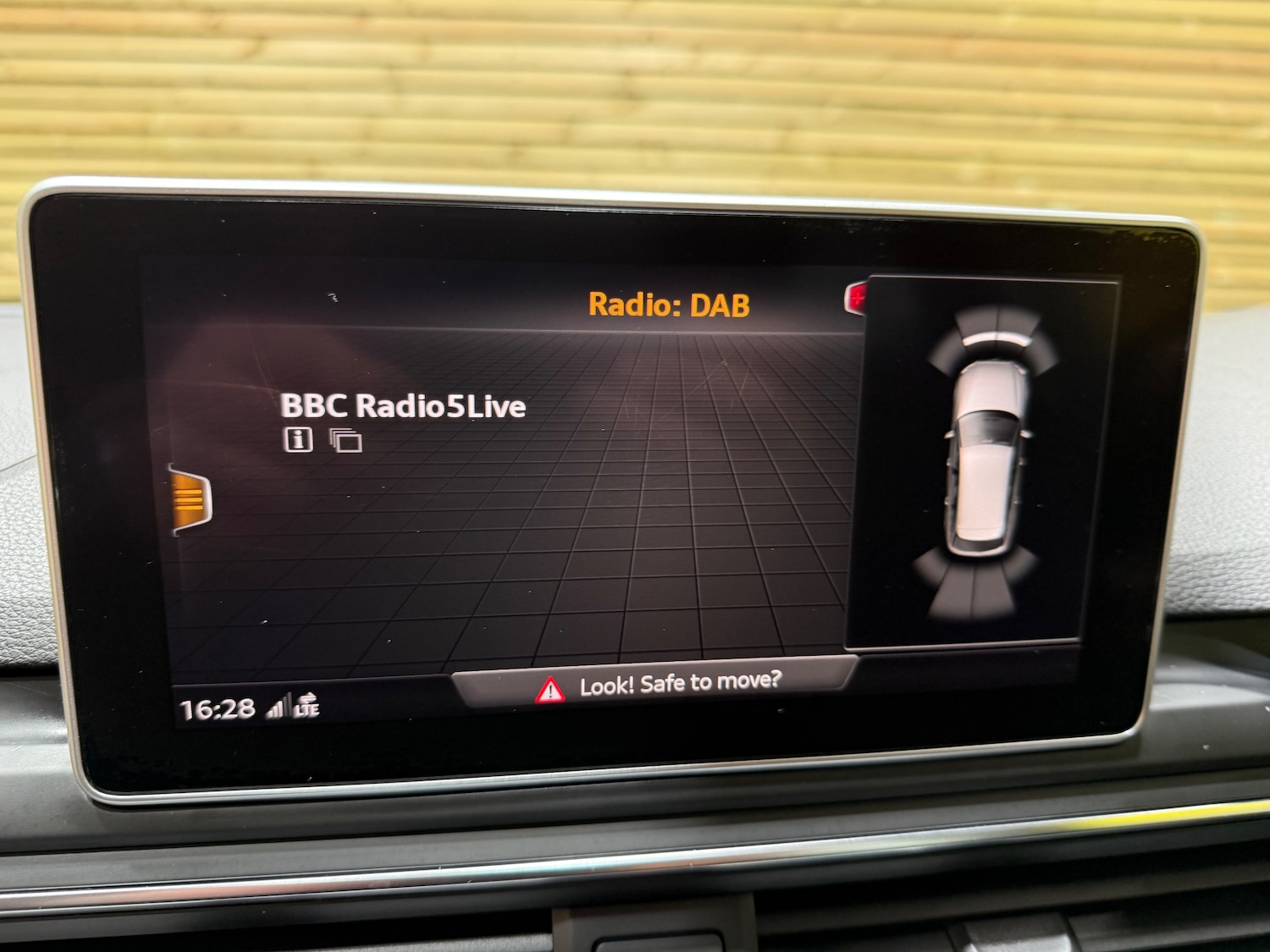 Used Audi A4 Avant 2016 for sale - 77099965: Photo 13