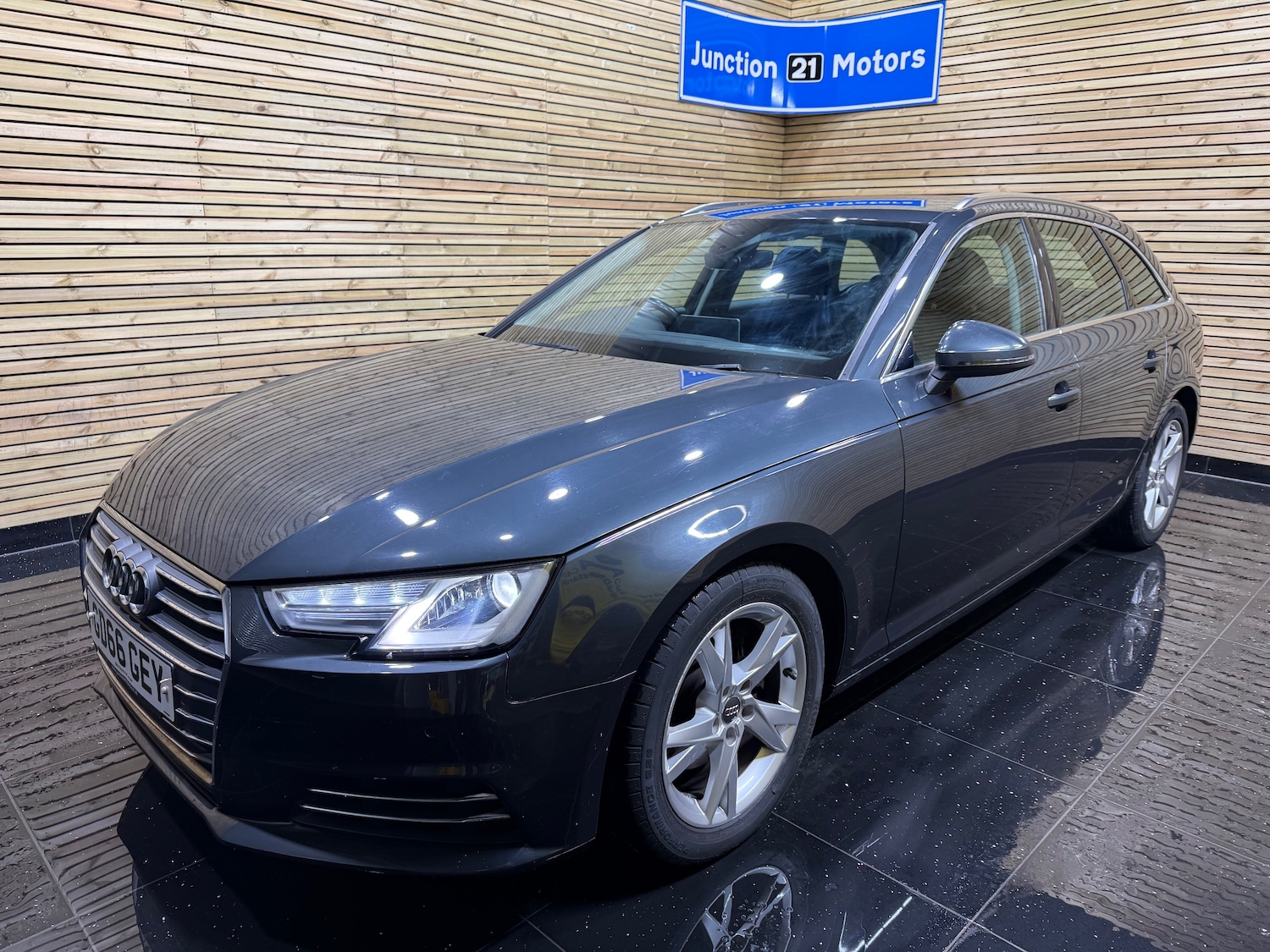 Used Audi A4 Avant 2016 for sale - 77099965: Photo 17