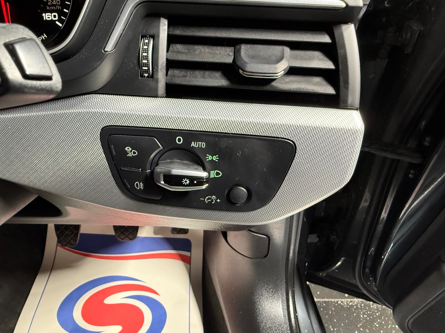 Used Audi A4 Avant 2016 for sale - 77099965: Photo 28