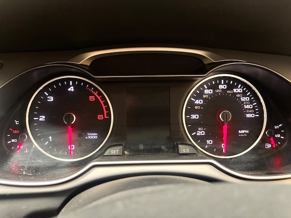 Used Audi A4 Avant 2015 for sale - 74960273: Photo 12
