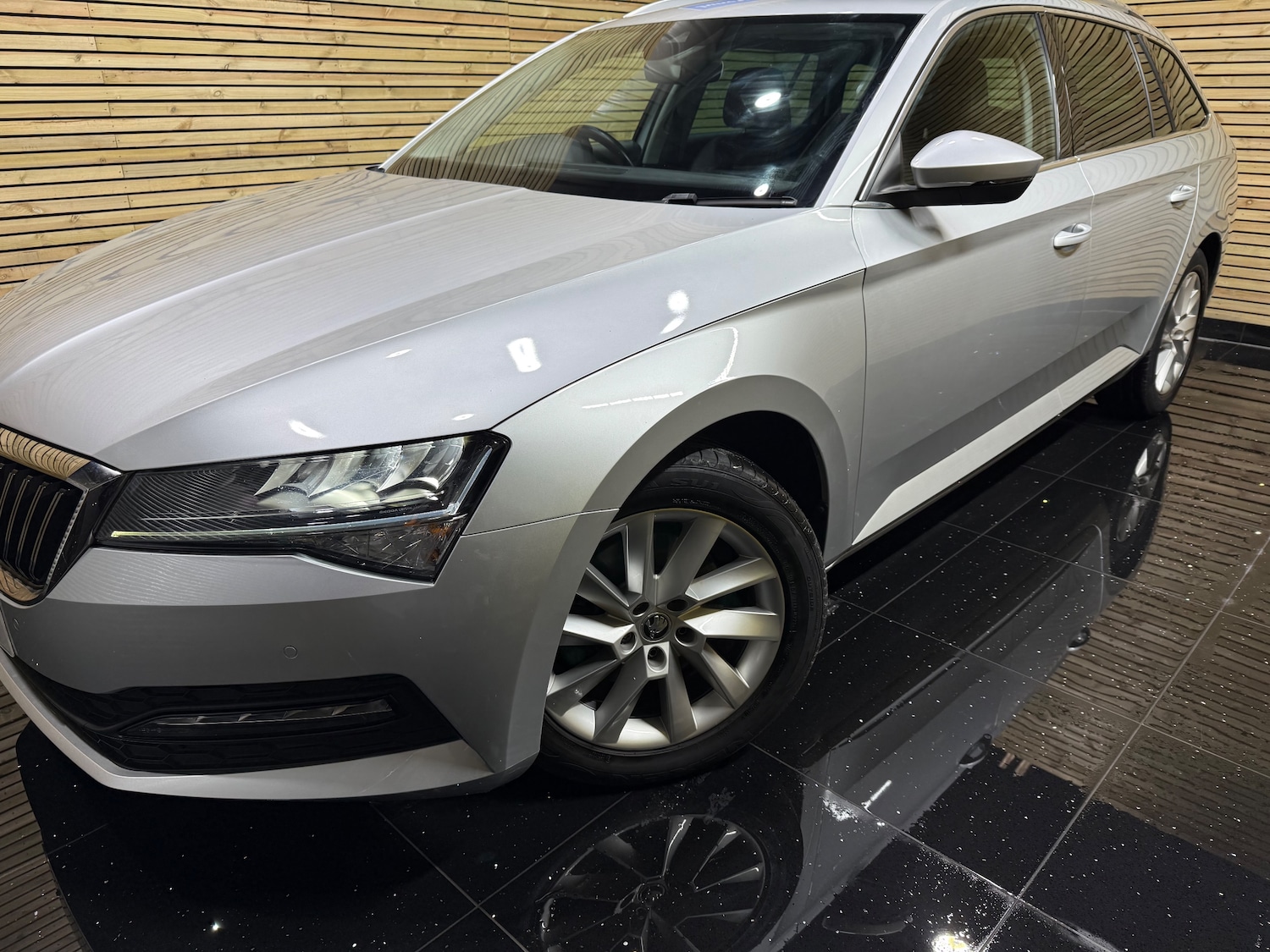 Used Skoda Superb 2020 for sale - 76557836: Photo 19