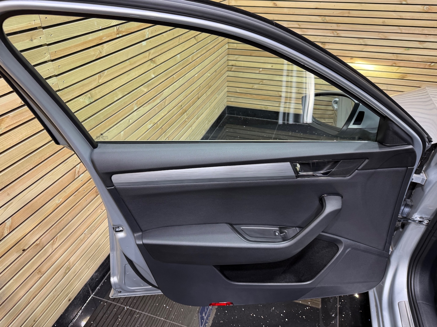 Used Skoda Superb 2020 for sale - 76557836: Photo 33