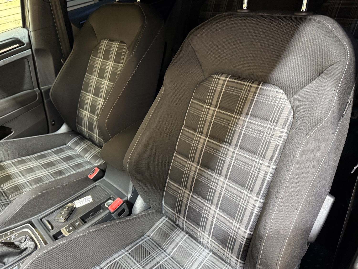 Used Volkswagen Golf 2016 for sale - 76391938: Photo 30