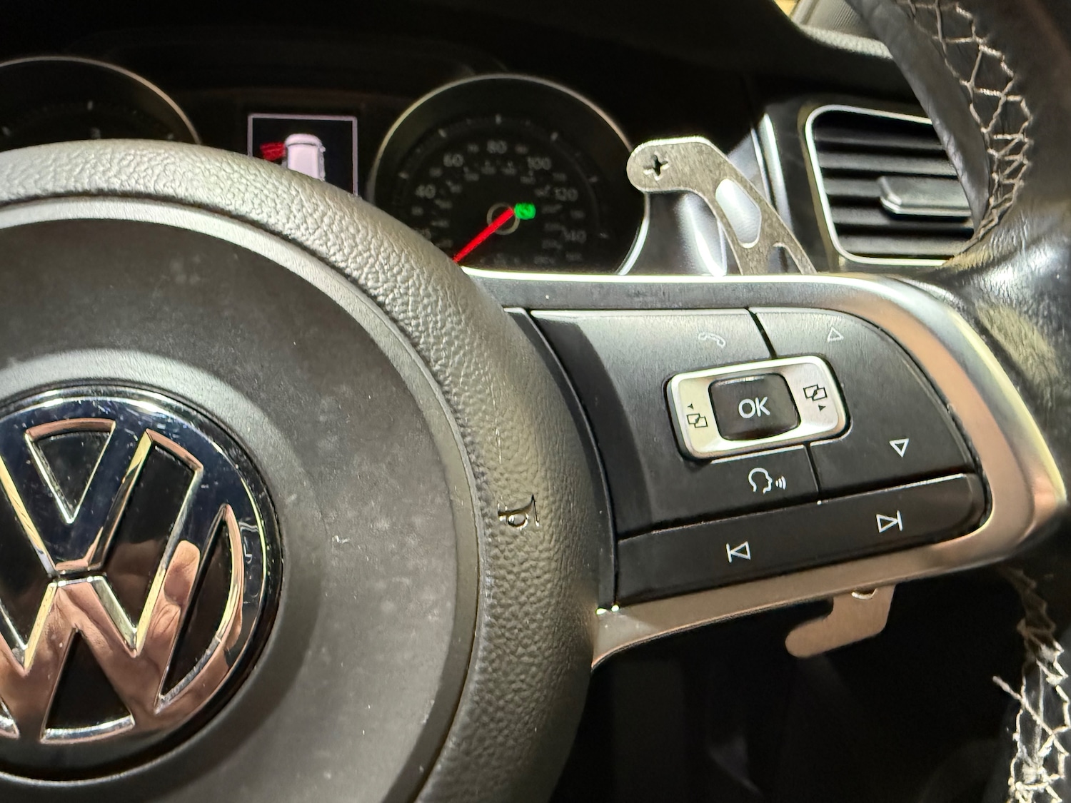 Used Volkswagen Golf 2016 for sale - 76391938: Photo 32