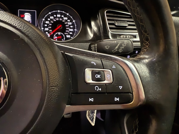 Used Volkswagen Golf 2014 for sale - 75196651: Photo 32