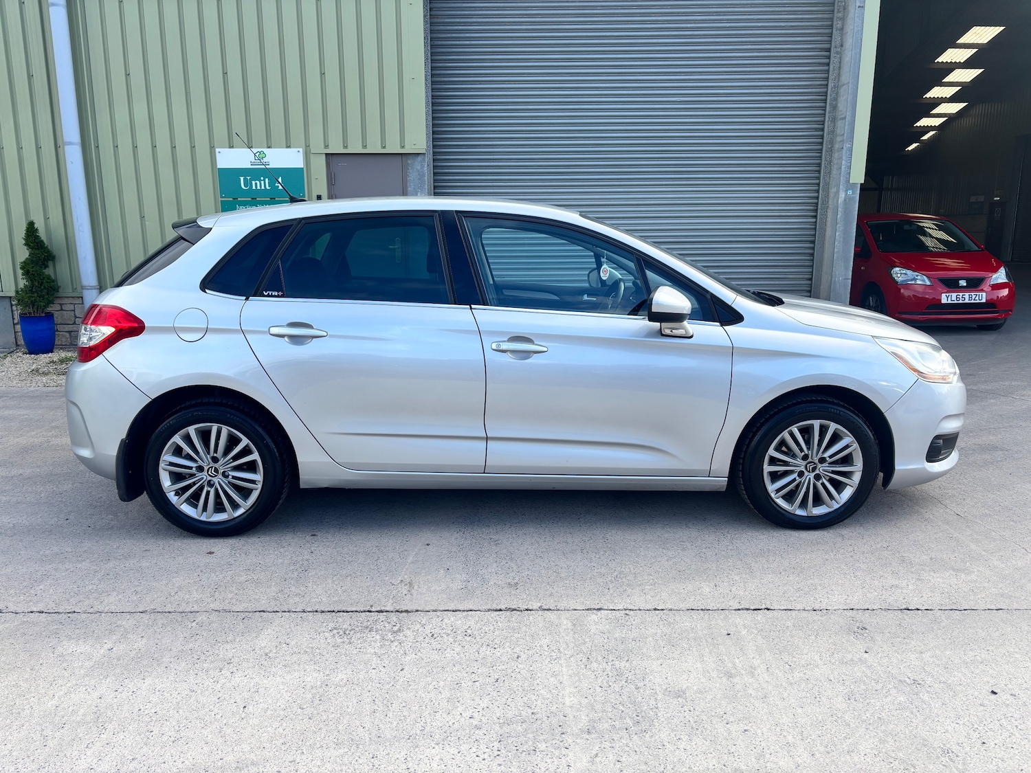 Used Citroen C4 2011 for sale - 76165189: Photo 4