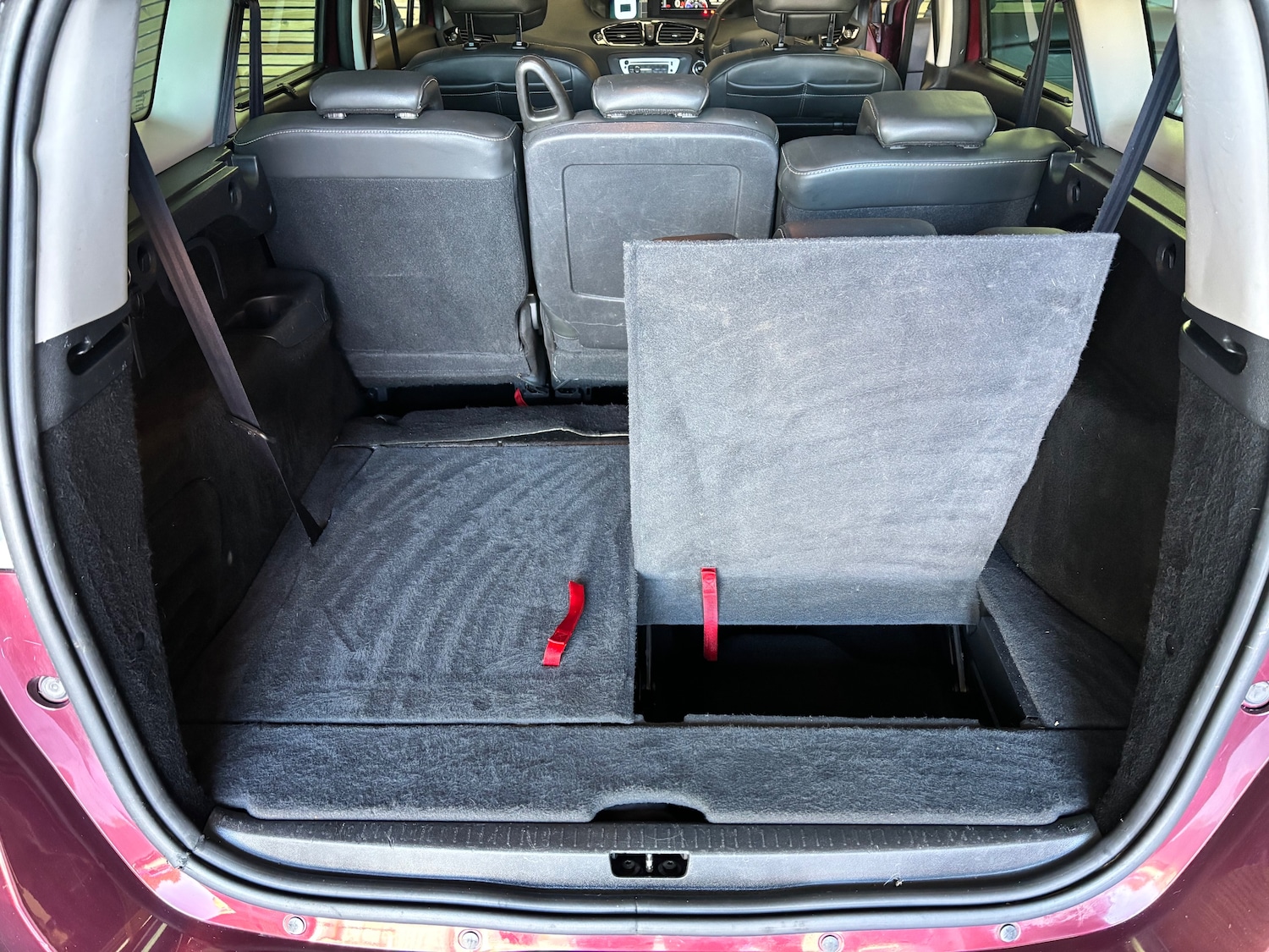 Used Renault Grand Scenic 2015 for sale - 76019467: Photo 10