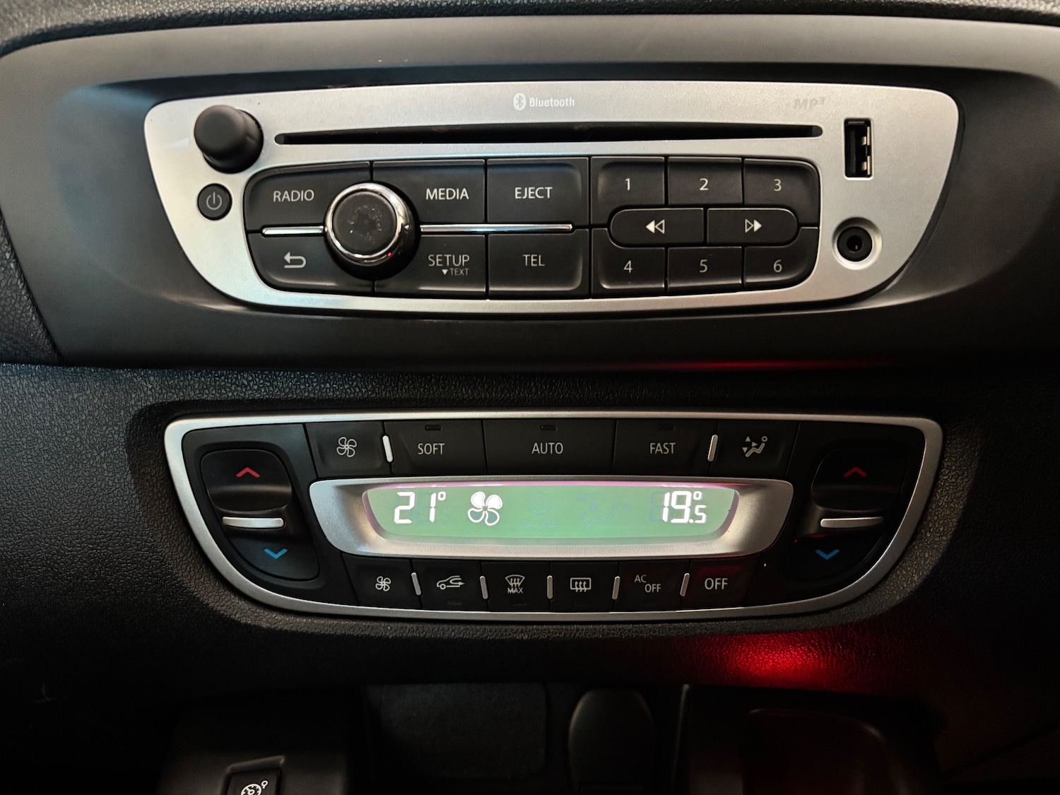 Used Renault Grand Scenic 2015 for sale - 76019467: Photo 21