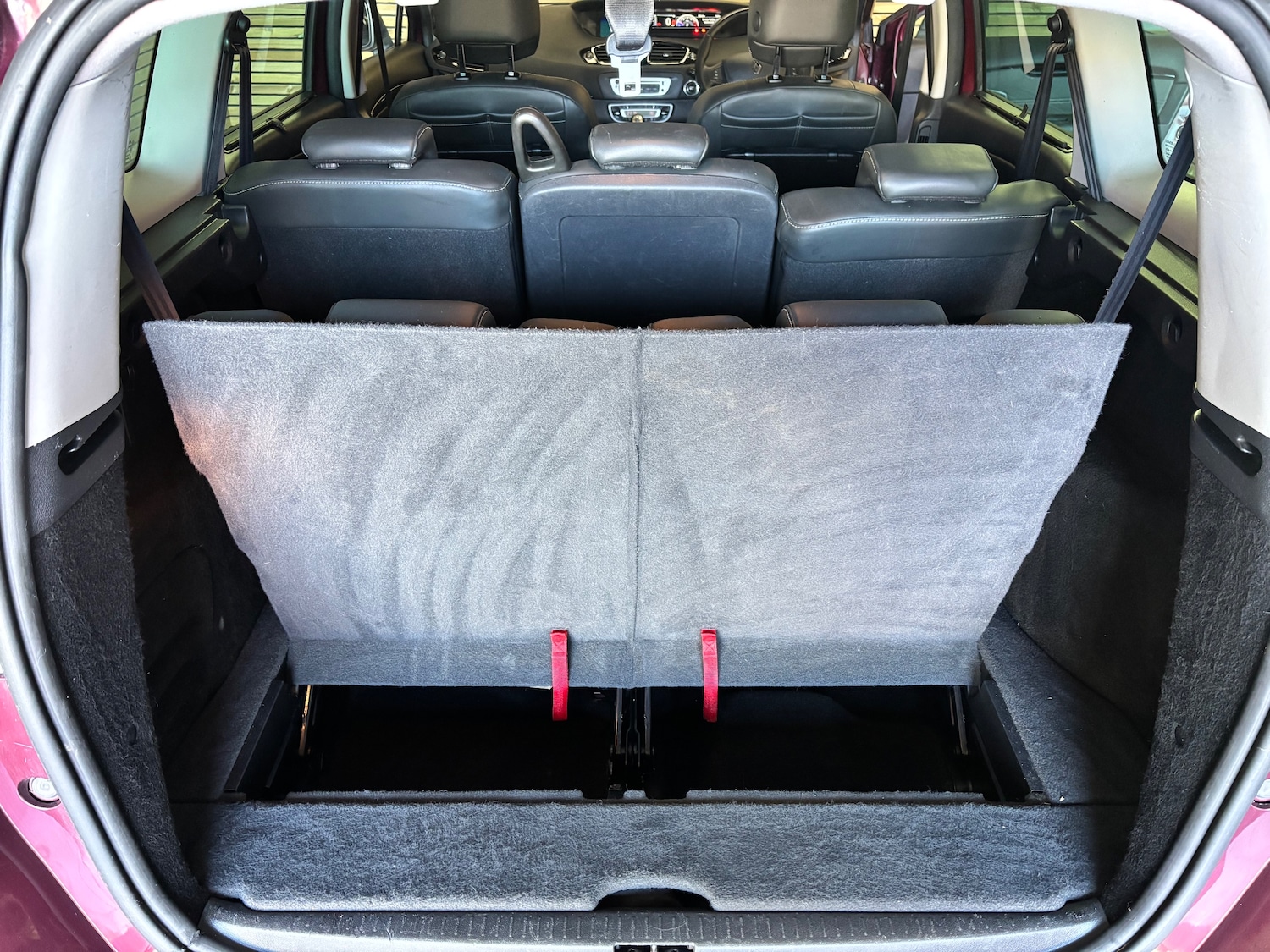 Used Renault Grand Scenic 2015 for sale - 76019467: Photo 23