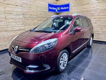 Used Renault Grand Scenic 2015 for sale - 76019467: Photo