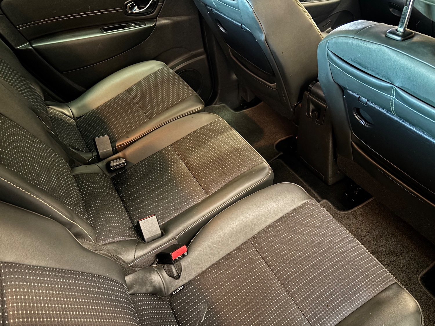 Used Renault Grand Scenic 2015 for sale - 76019467: Photo 9