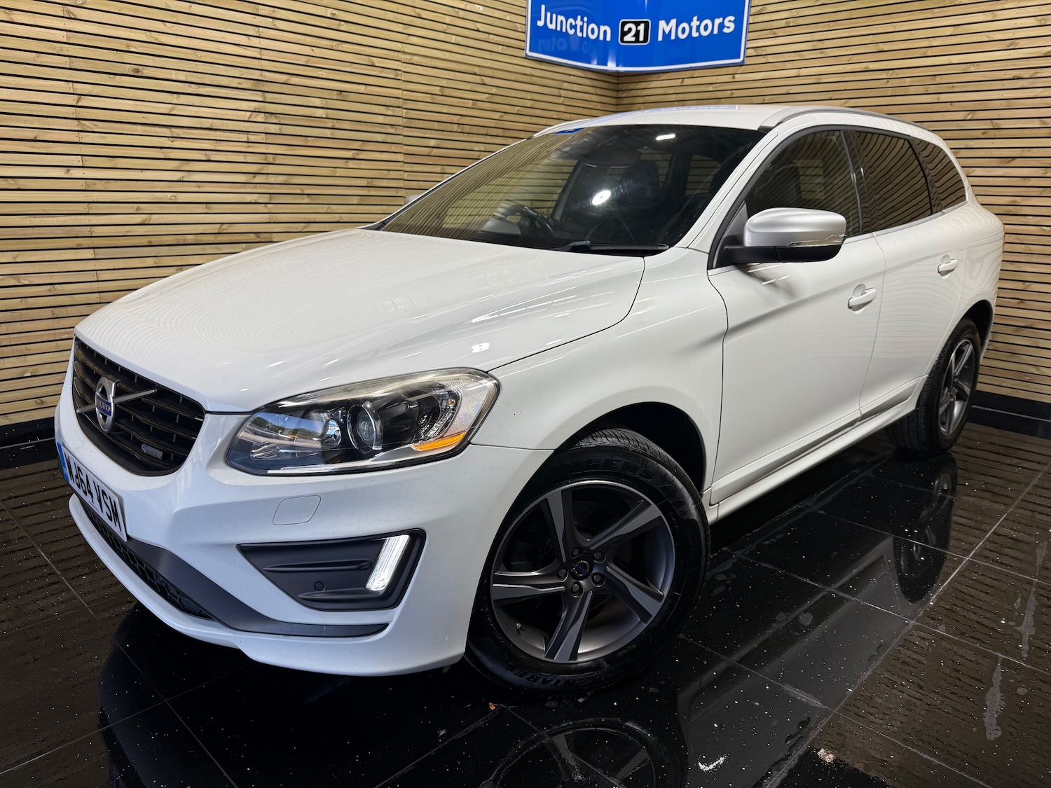 Used Volvo XC60 2014 for sale - 76819771: Photo 1