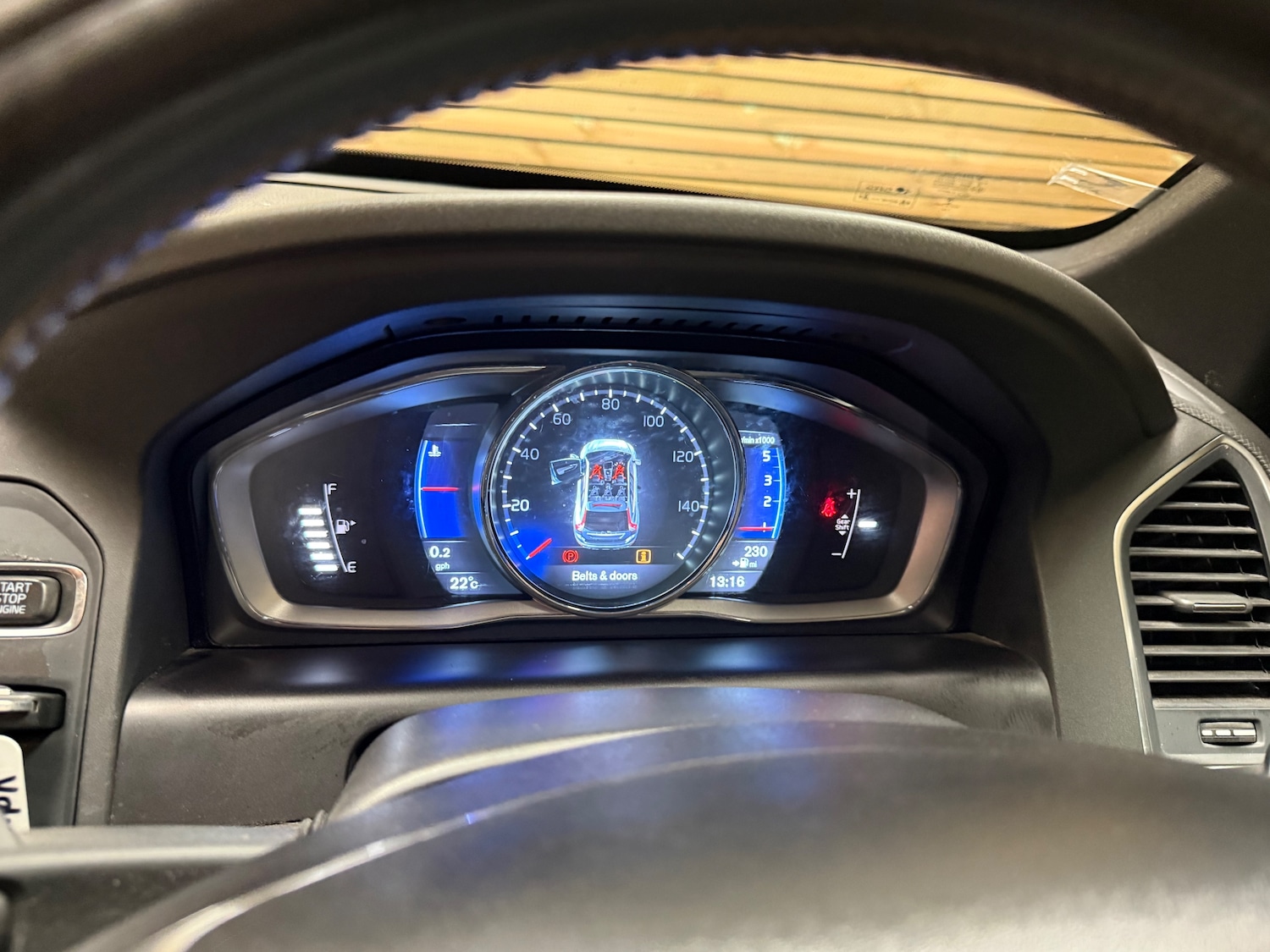 Used Volvo XC60 2014 for sale - 76819771: Photo 11