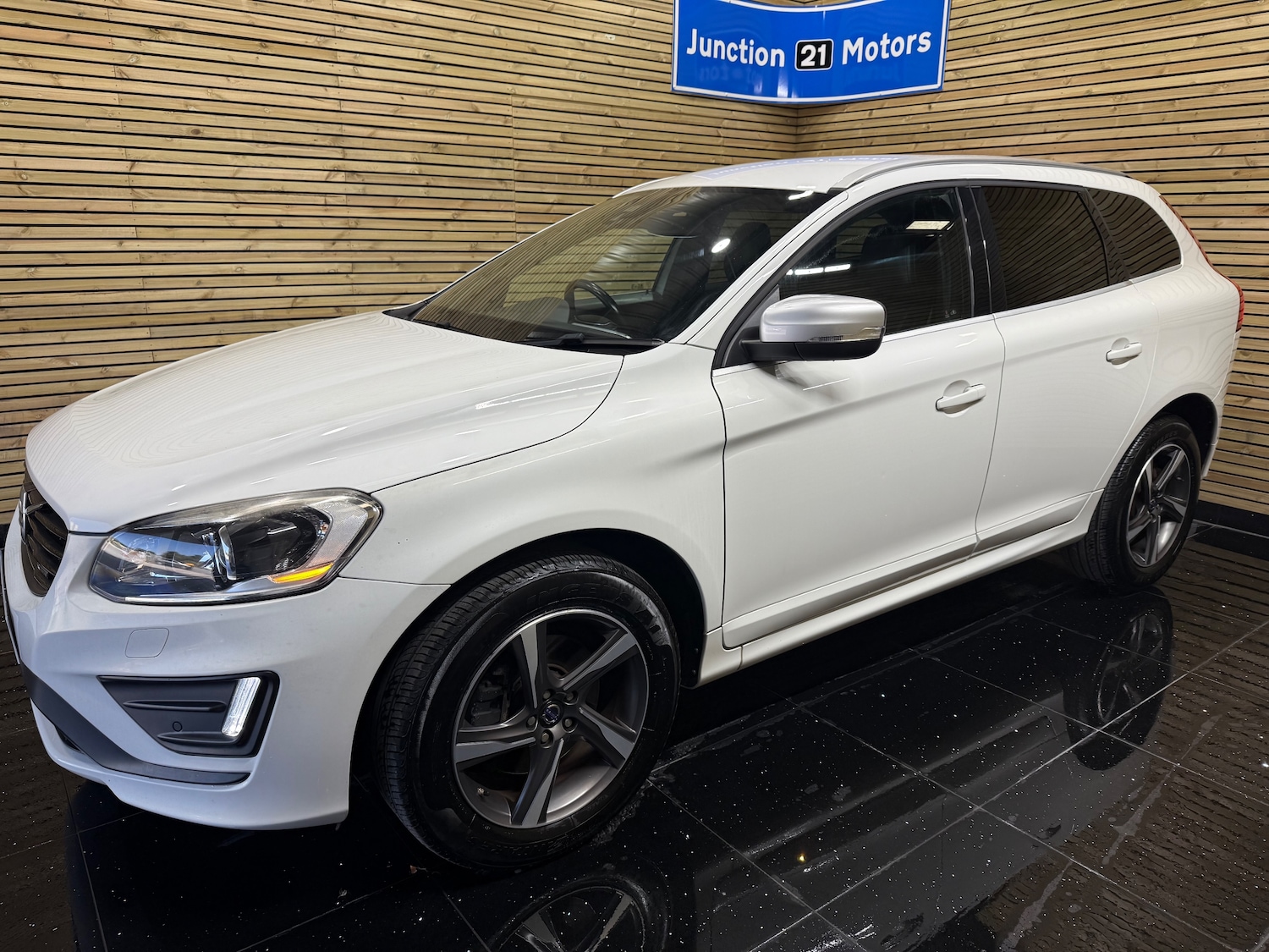 Used Volvo XC60 2014 for sale - 76819771: Photo 13