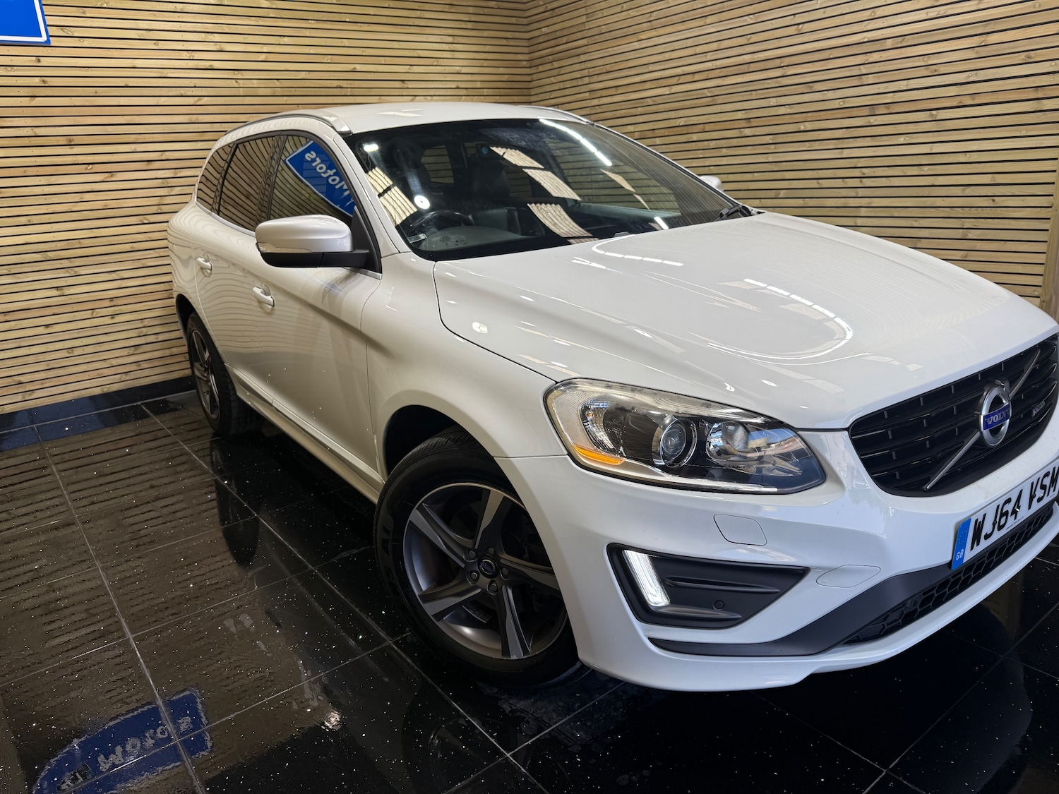 Used Volvo XC60 2014 for sale - 76819771: Photo 4