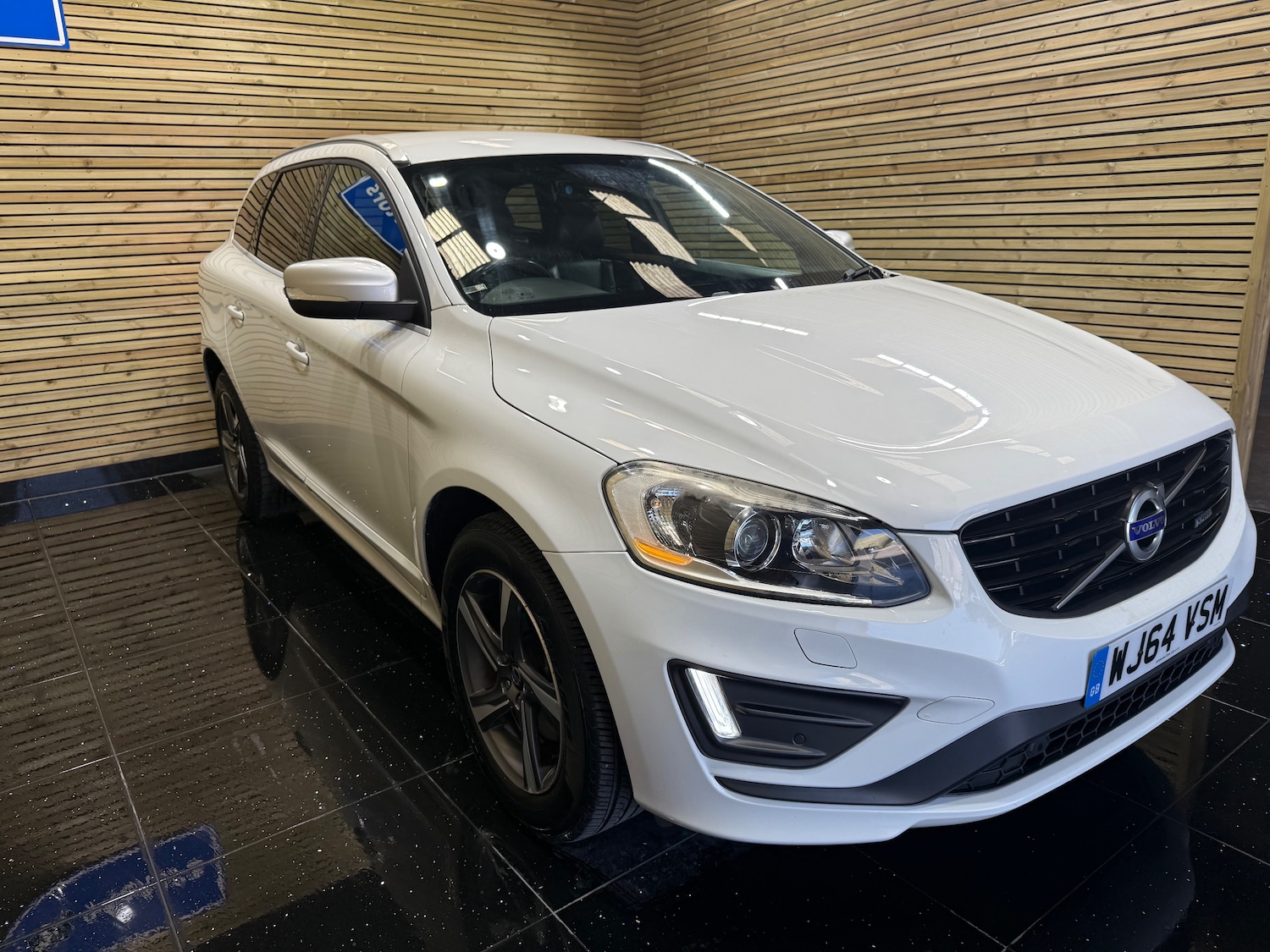 Used Volvo XC60 2014 for sale - 76819771: Photo 6