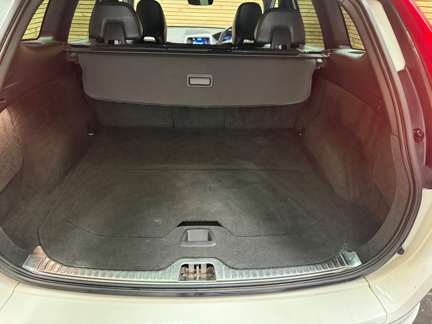 Used Volvo XC60 2014 for sale - 76819771: Photo 9