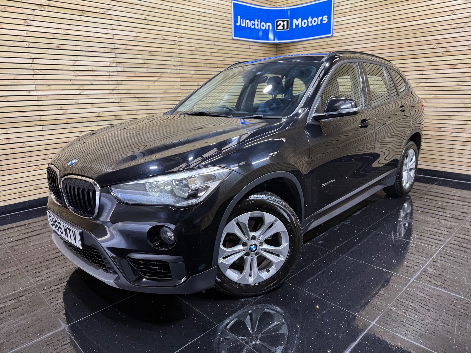 Used BMW X1 2016 for sale - 76097337: Photo 1