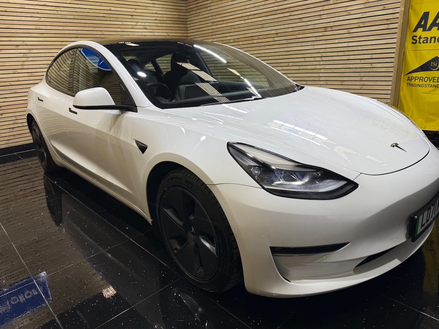 Used Tesla Model 3 2021 for sale - 76525869: Photo 15