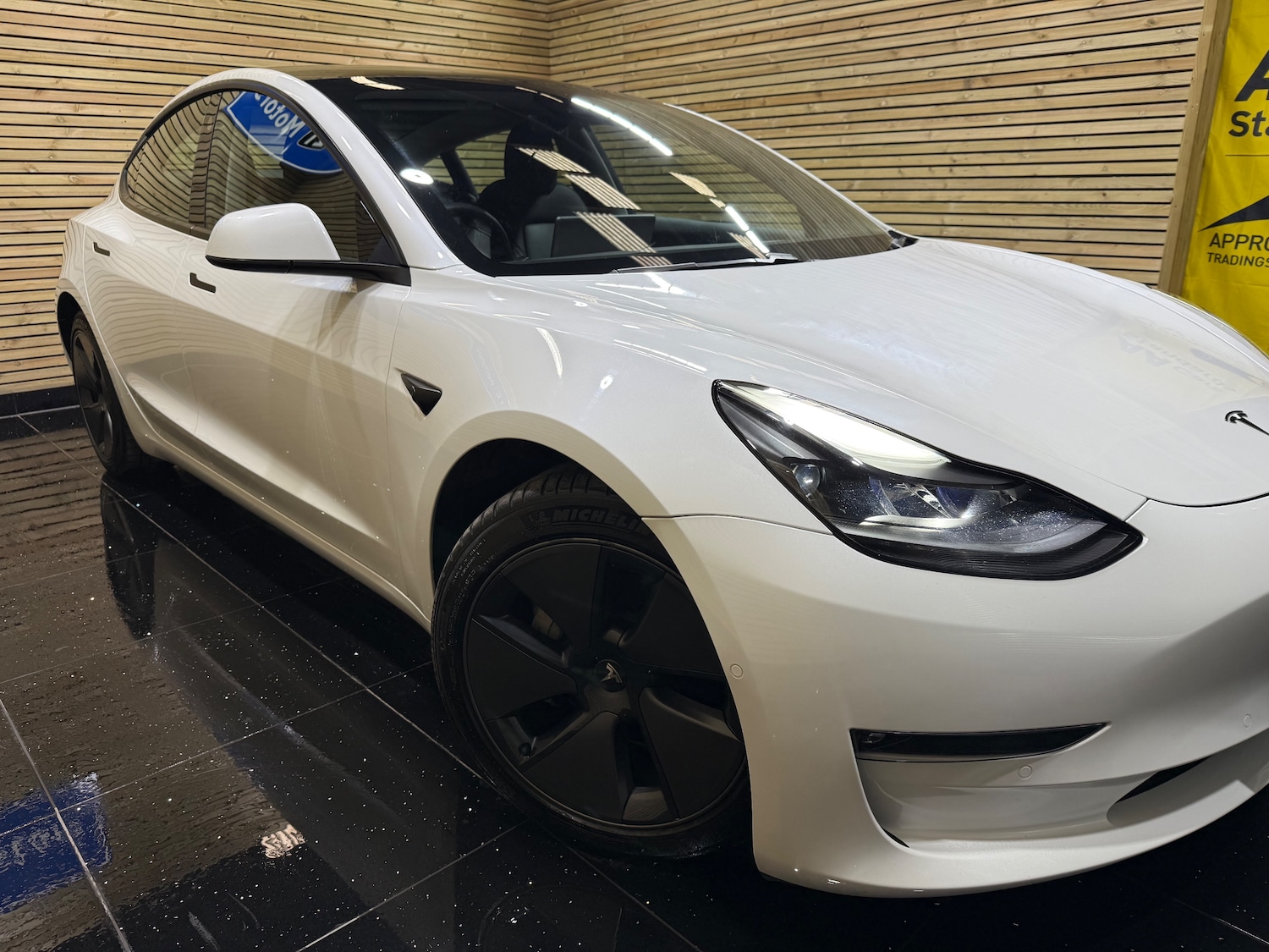 Used Tesla Model 3 2021 for sale - 76525869: Photo 17