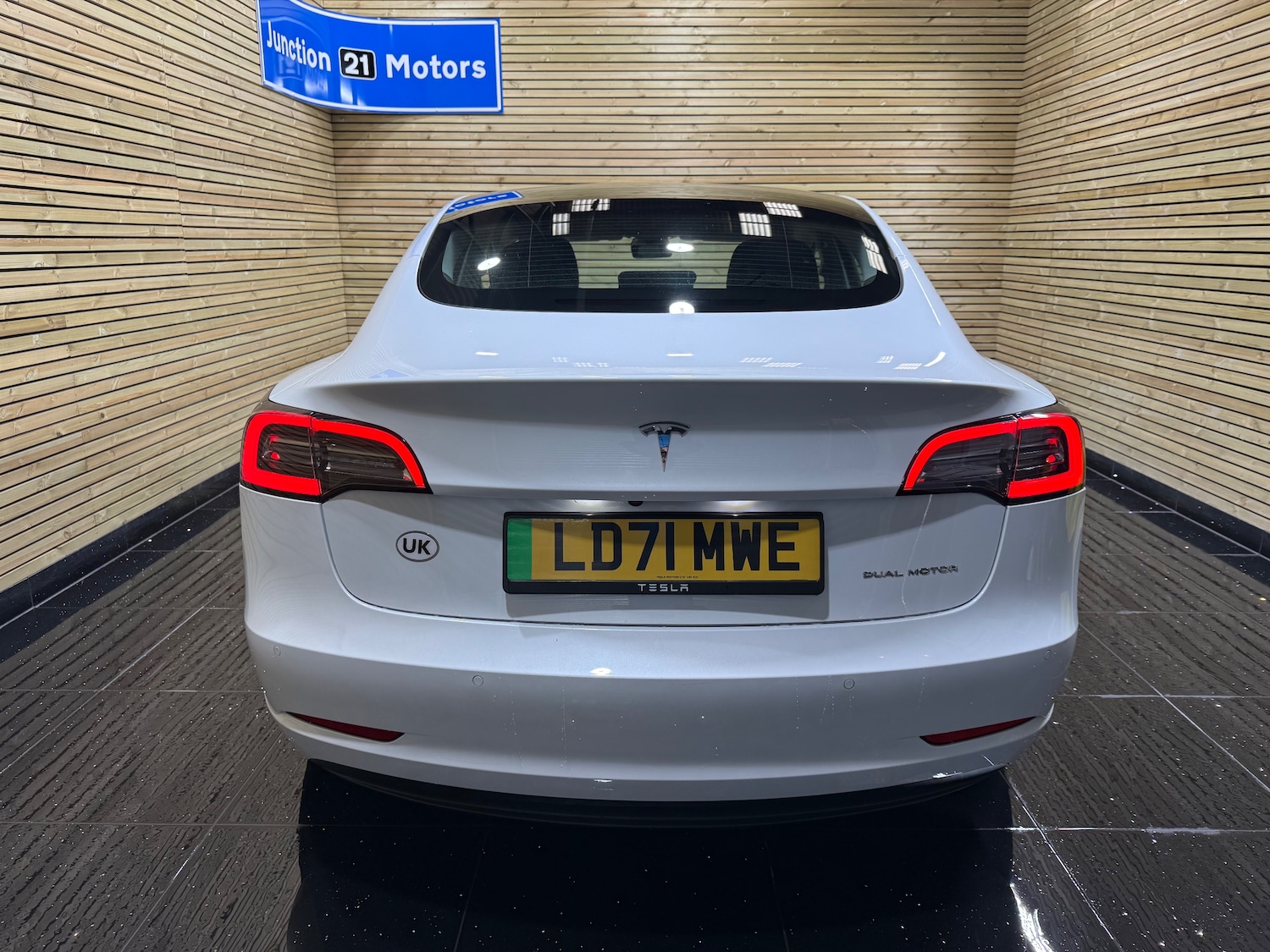 Used Tesla Model 3 2021 for sale - 76525869: Photo 3