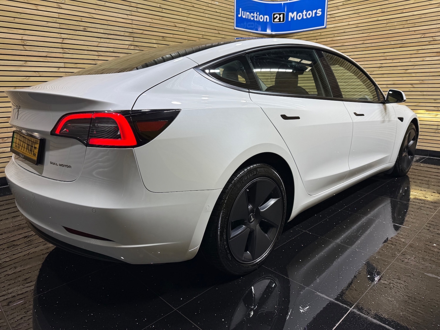 Used Tesla Model 3 2021 for sale - 76525869: Photo 6