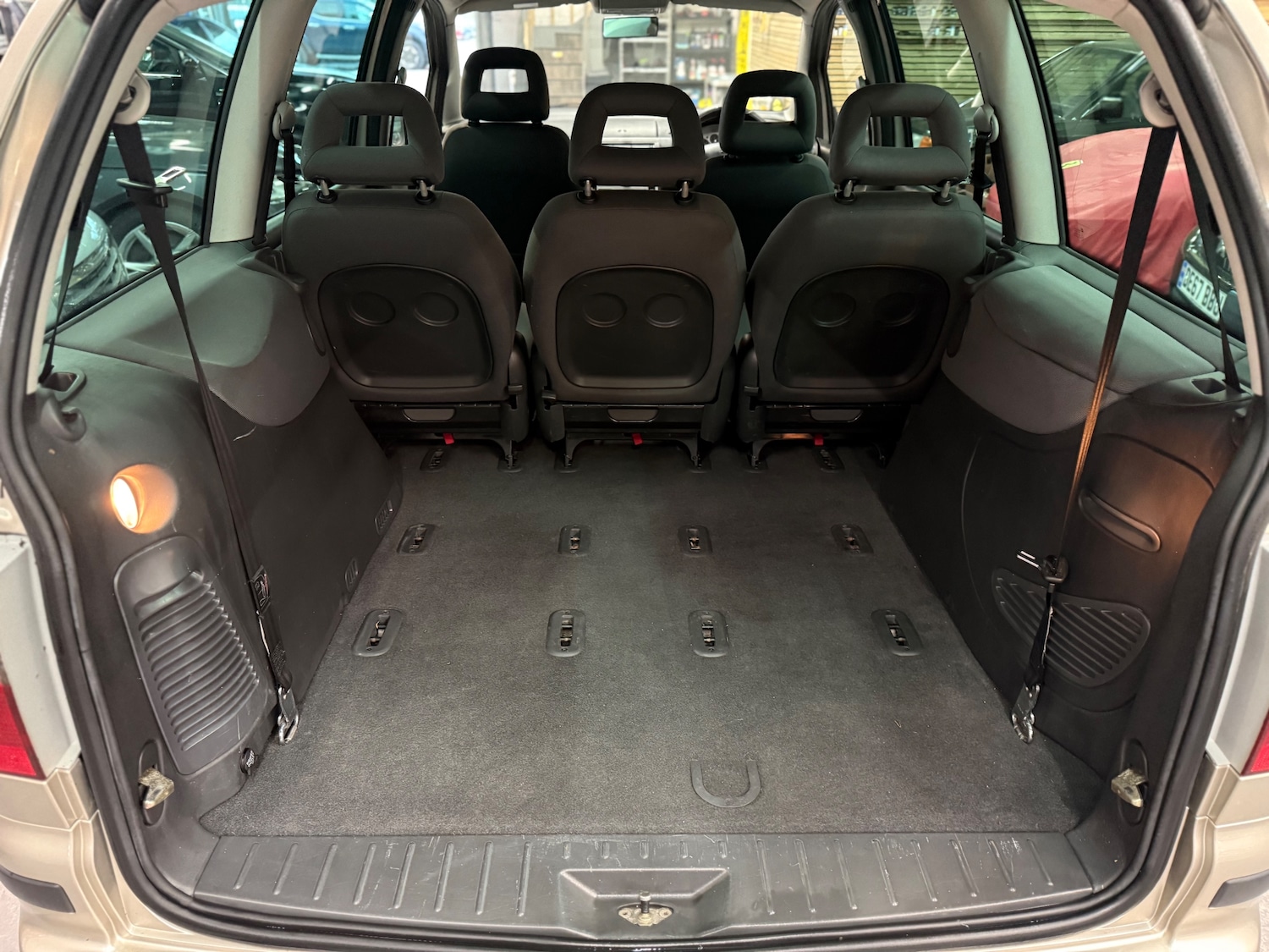 Used Ford Galaxy 2005 for sale - 77310934: Photo 11