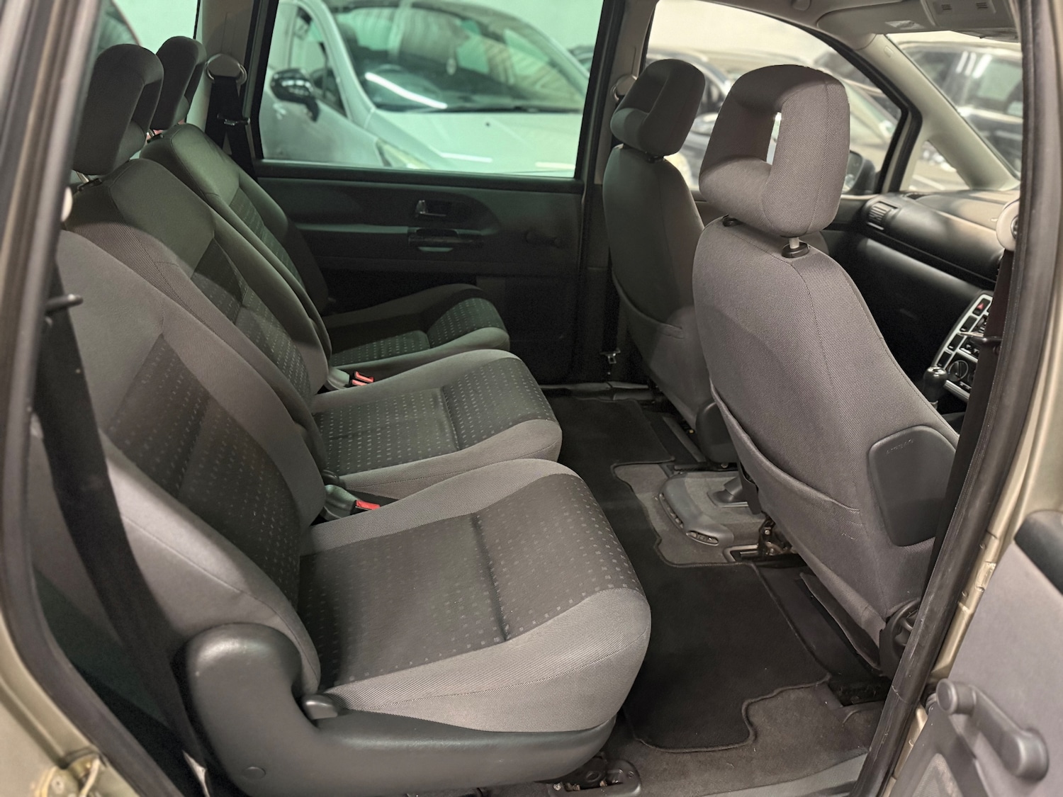 Used Ford Galaxy 2005 for sale - 77310934: Photo 8