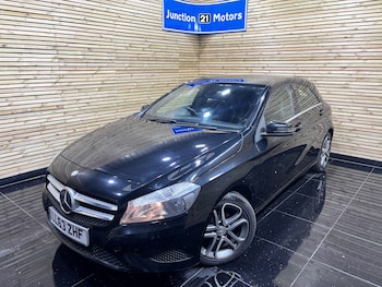 Used Mercedes-Benz A-Class 2014 for sale - 77006536: Photo
