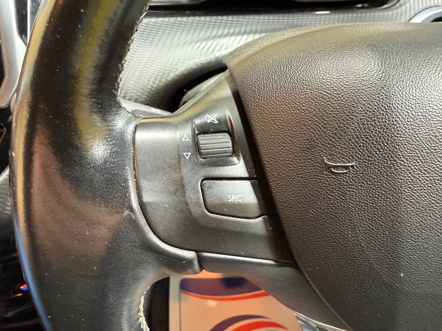 Used Peugeot 2008 2017 for sale - 76665363: Photo 29