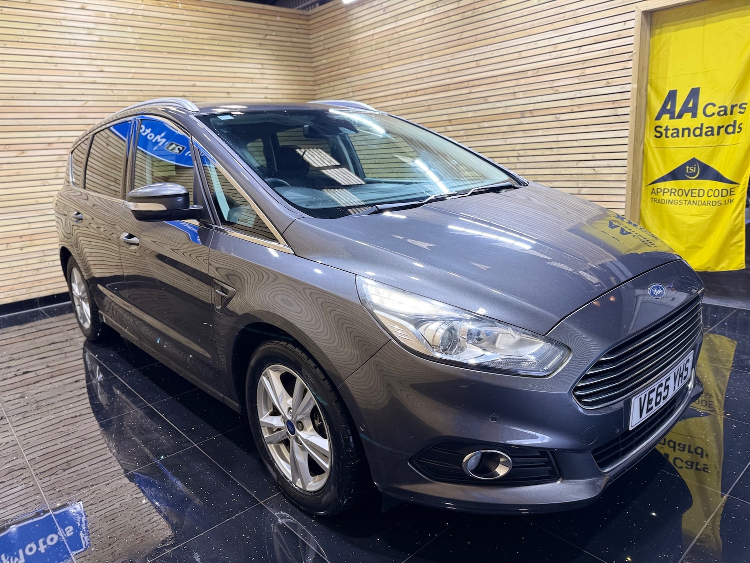 Used Ford S-Max 2015 for sale - 77171443: Photo 14