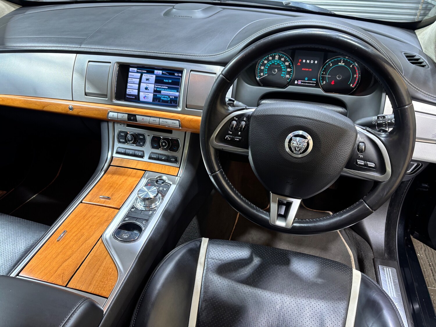 Used Jaguar XF 2012 for sale - 75835528: Photo 11