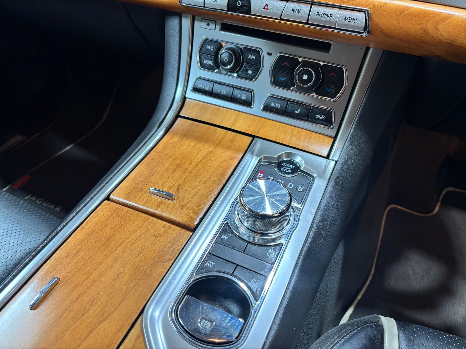 Used Jaguar XF 2012 for sale - 75835528: Photo 19