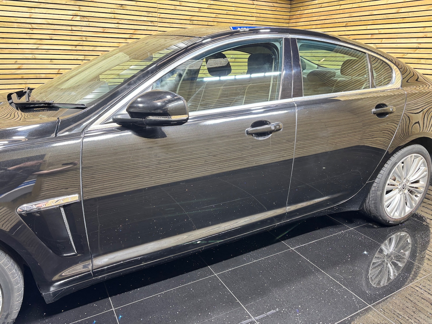 Used Jaguar XF 2012 for sale - 75835528: Photo 20