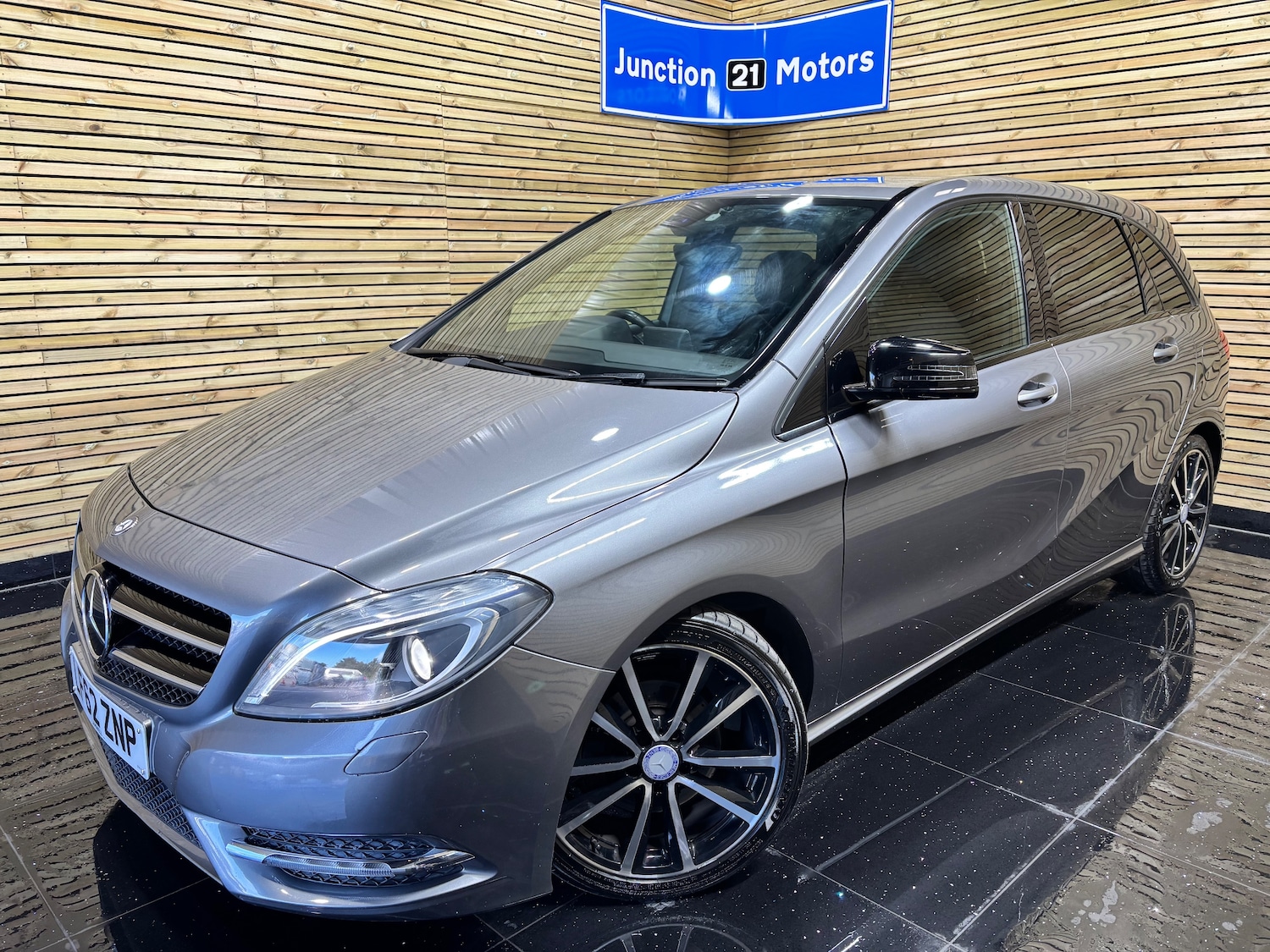 Used Mercedes-Benz B-Class 2012 for sale - 76022830: Photo 1