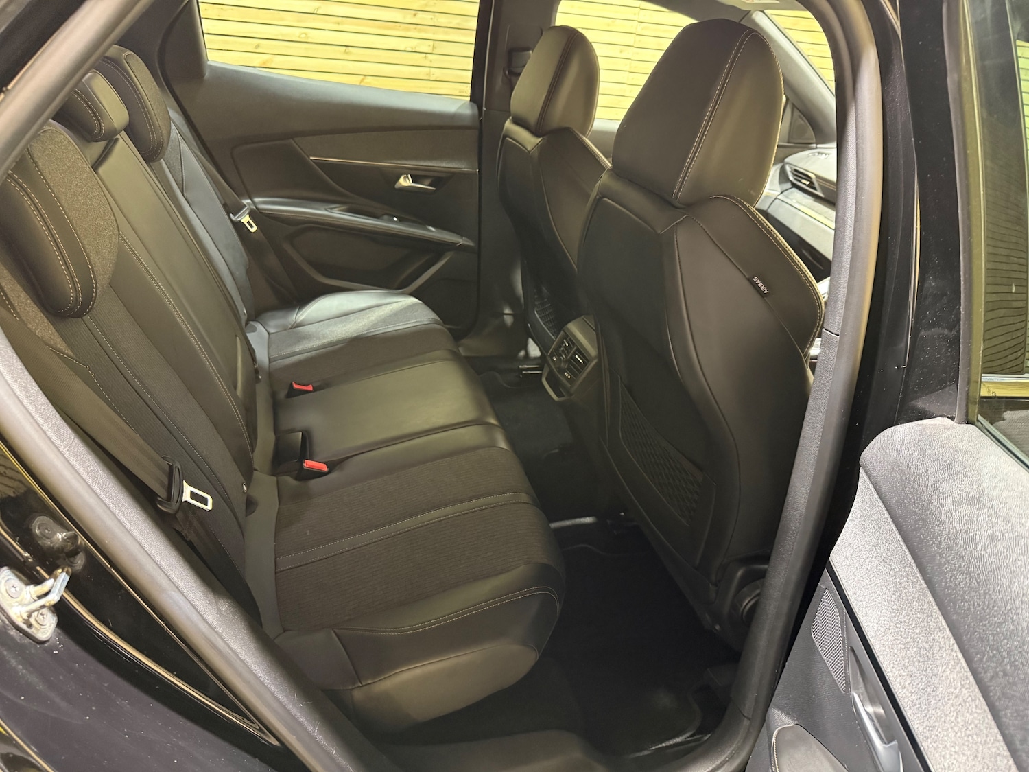 Used Peugeot 3008 2017 for sale - 76412652: Photo 11