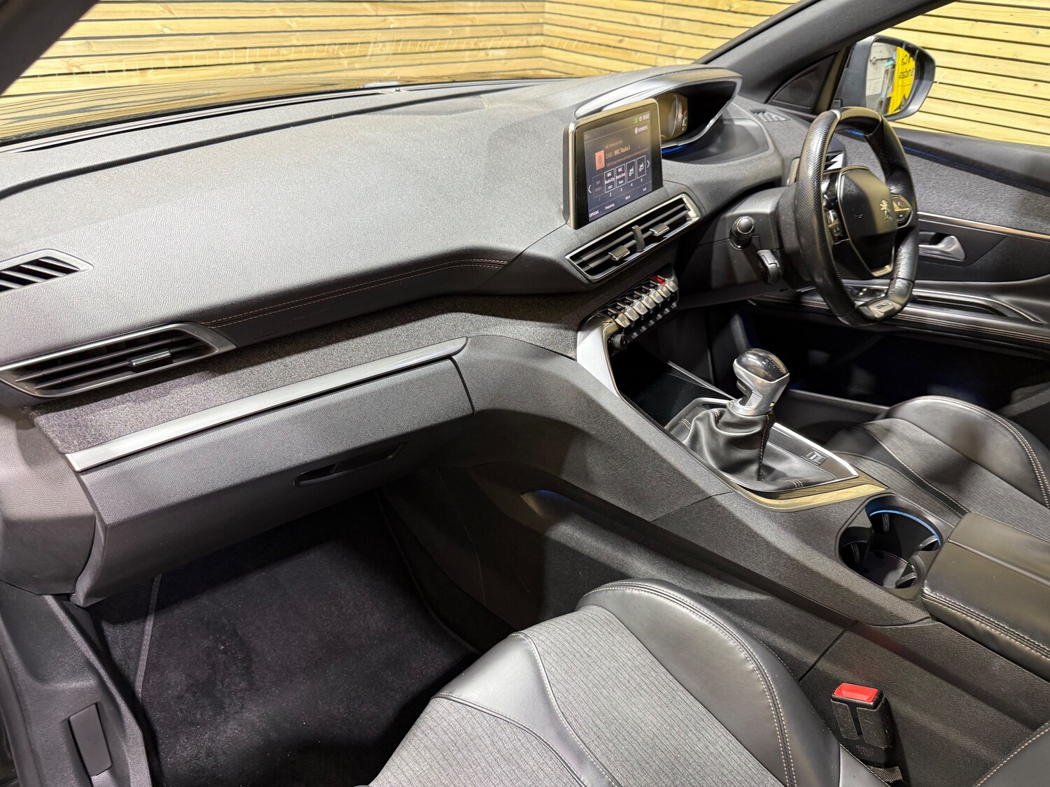 Used Peugeot 3008 2017 for sale - 76412652: Photo 37