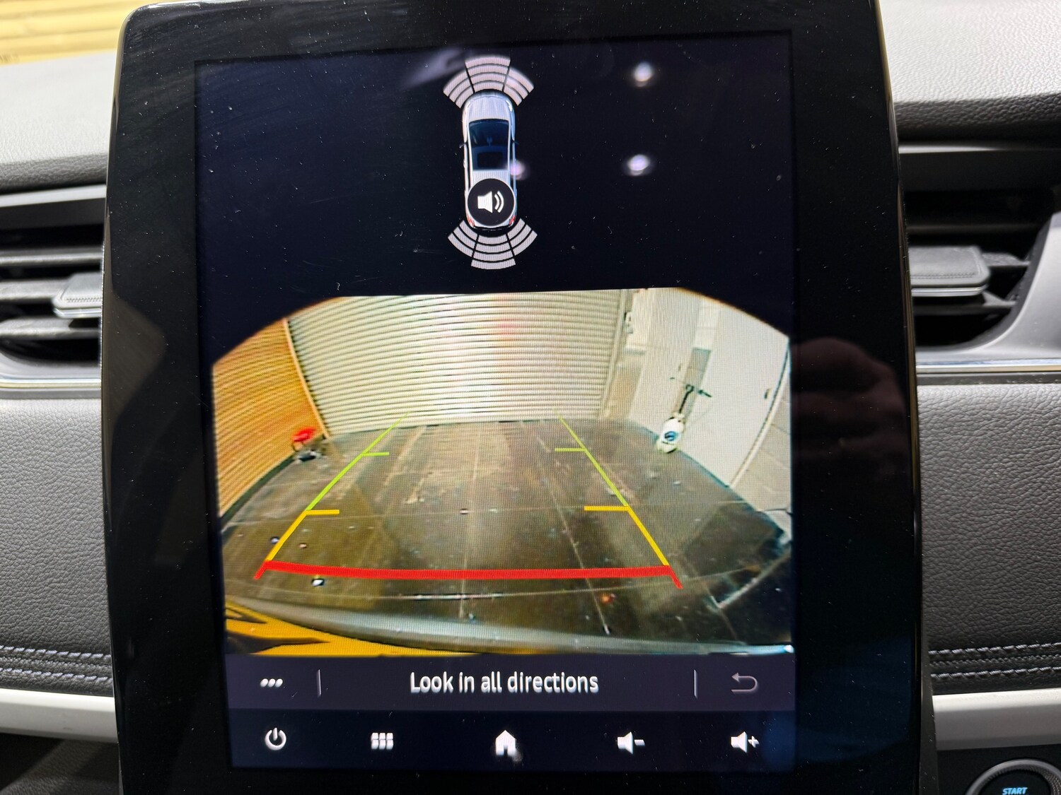 Used Renault Zoe 2020 for sale - 76382799: Photo 14